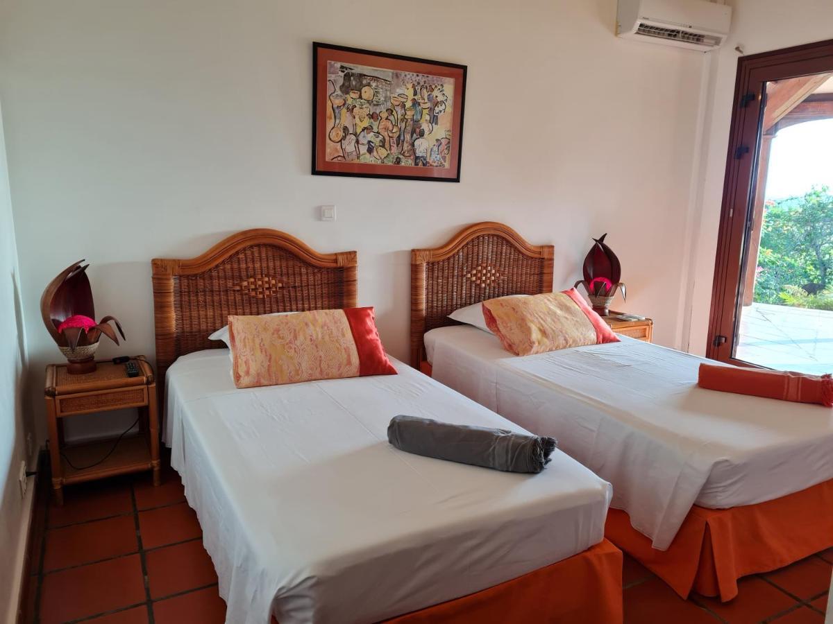 Chambre D'Hotes "Villa Rayon Vert" Deshaies Luaran gambar