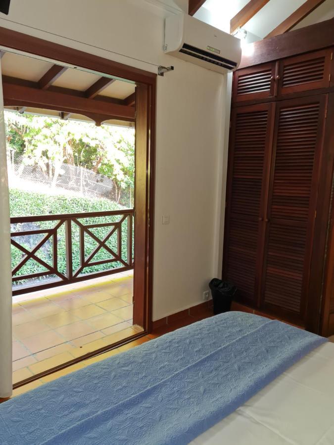 Chambre D'Hotes "Villa Rayon Vert" Deshaies Luaran gambar