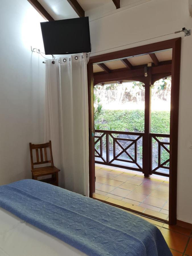 Chambre D'Hotes "Villa Rayon Vert" Deshaies Luaran gambar